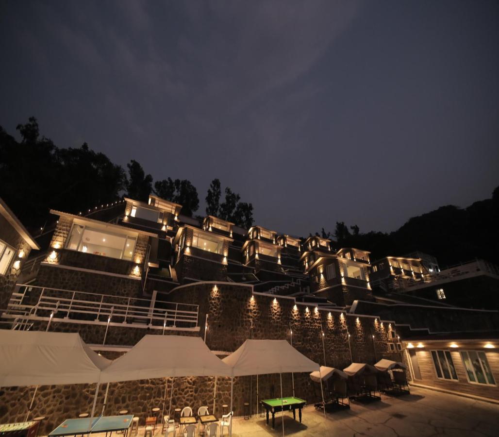 360 South, Khandala Лонавала Экстерьер фото