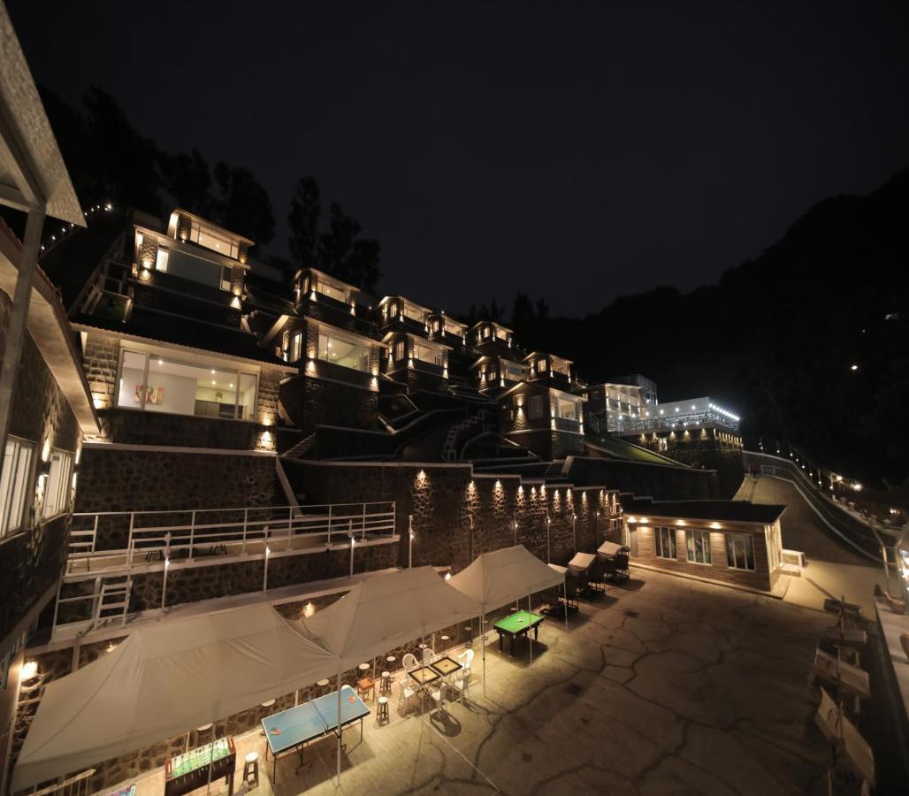 360 South, Khandala Лонавала Экстерьер фото